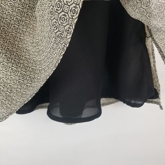 Old Navy A Line Skirt. Size 1. Black Tan. - Picture 4 of 12